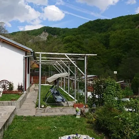Вила Ломар